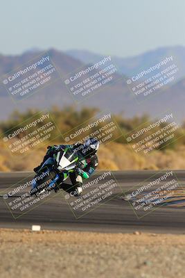 media/Dec-09-2023-SoCal Trackdays (Sat) [[76a8ac2686]]/Turn 15 Set 2 (245pm)/